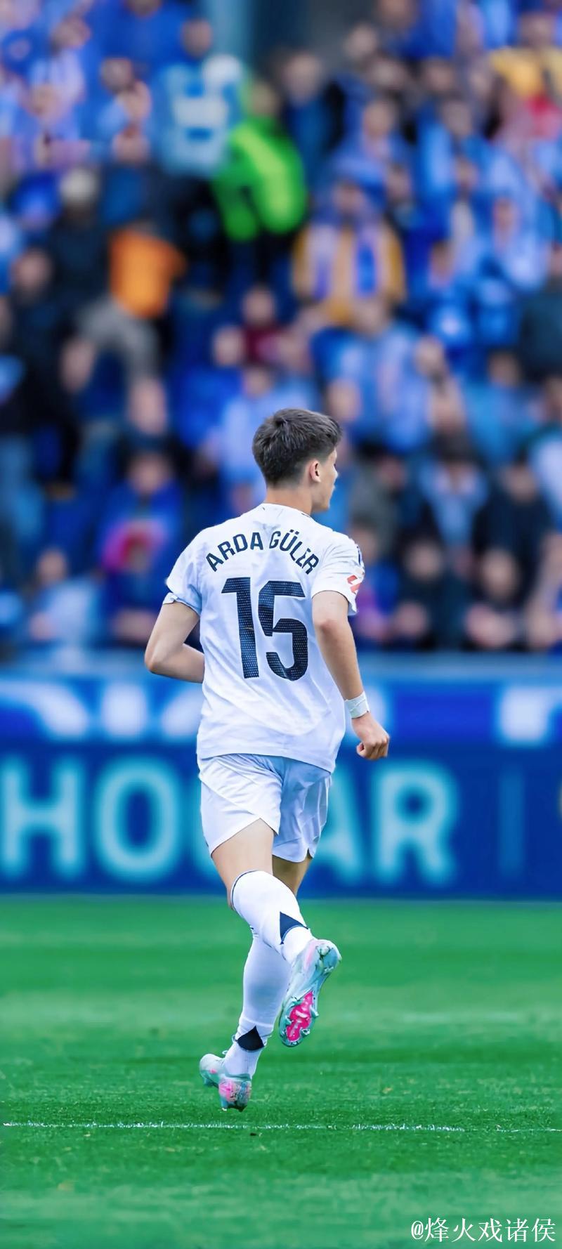 皇马公布客战阿拉维斯名单：仅带5后卫，二队小将入选