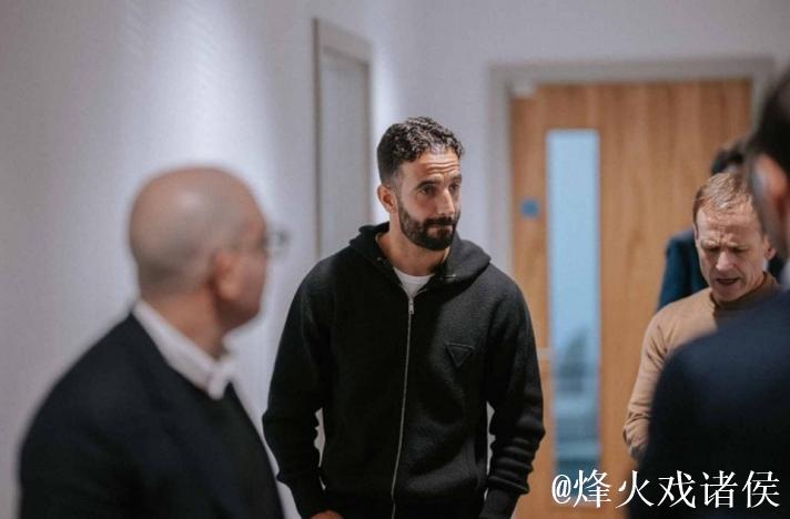 曼联衰退10年内幕:范加尔上任亲授鲁尼点球秘诀 曼联衰退10年内幕:范加尔上任亲授鲁尼点球秘诀